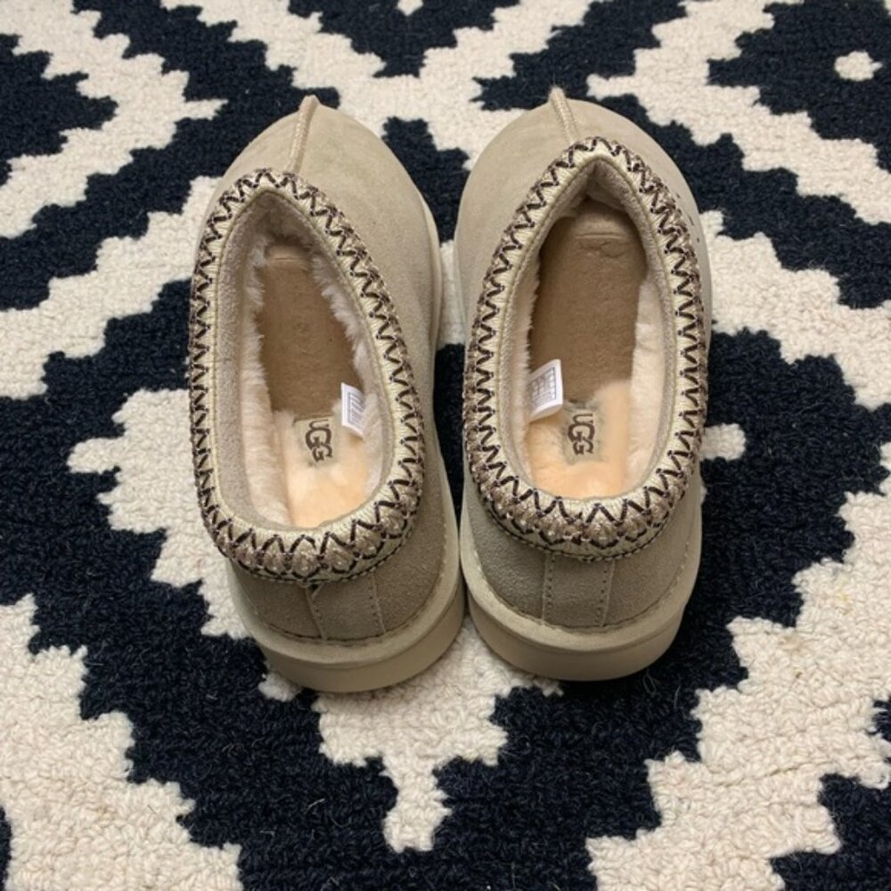 UGG Tasman Women’s Shoes Size 4, 5, 6, 7, 8. - Picture 2 of 5